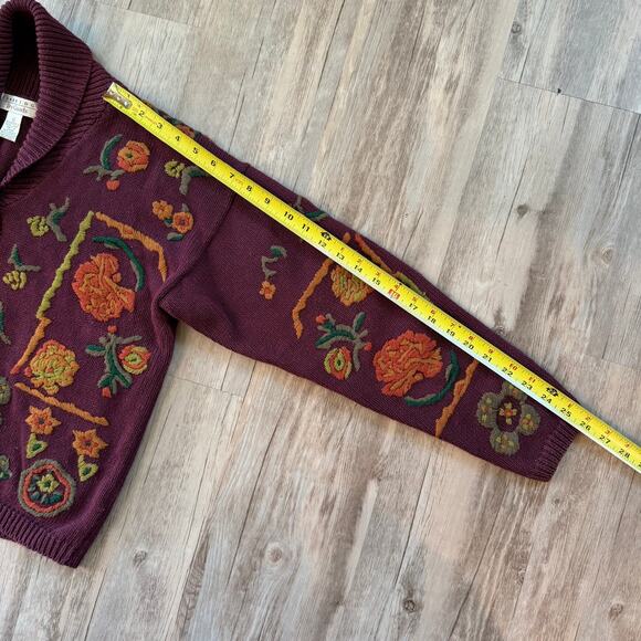 Cambridge Dry Goods Women’s Floral Embroidered Cardigan Sweater Burgundy Size L - Picture 8 of 11